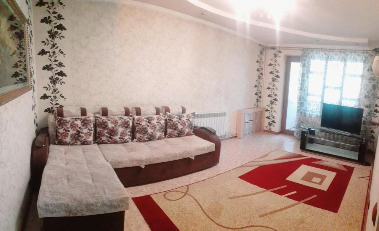 Иляева 66 Парк Кен Баба Simkent Buitenkant foto