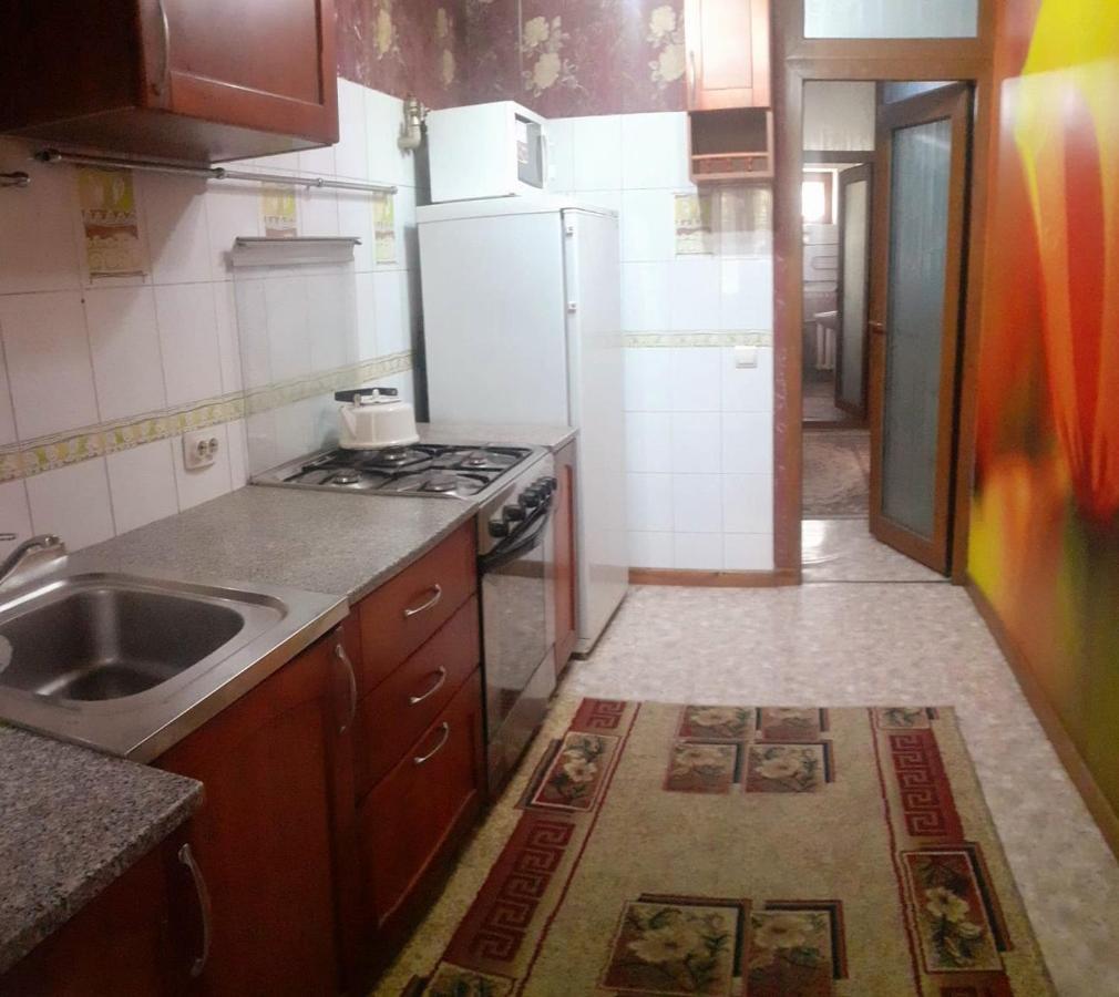 Иляева 66 Парк Кен Баба Simkent Buitenkant foto