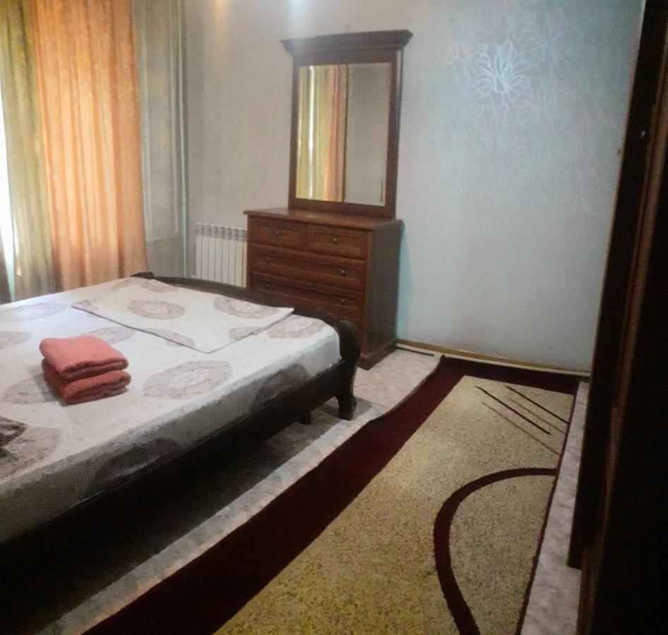 Иляева 66 Парк Кен Баба Simkent Buitenkant foto